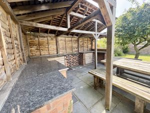 Garden Entertaining Space- click for photo gallery
